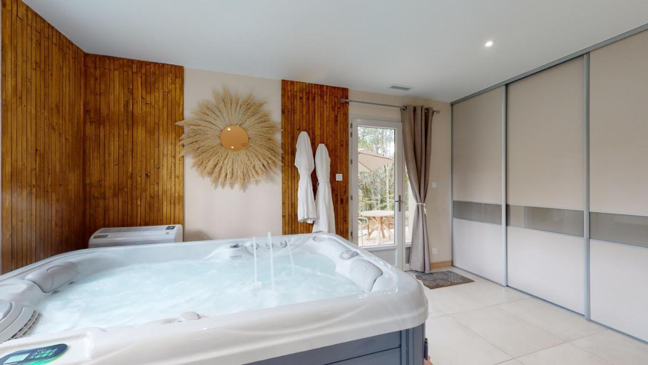 Gite Spa & Nature Saint-Chamassy ภายนอก รูปภาพ