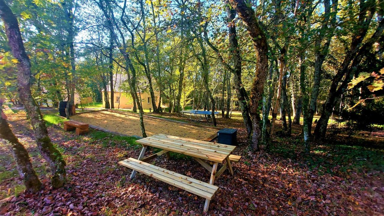 Gite Spa & Nature Saint-Chamassy ภายนอก รูปภาพ